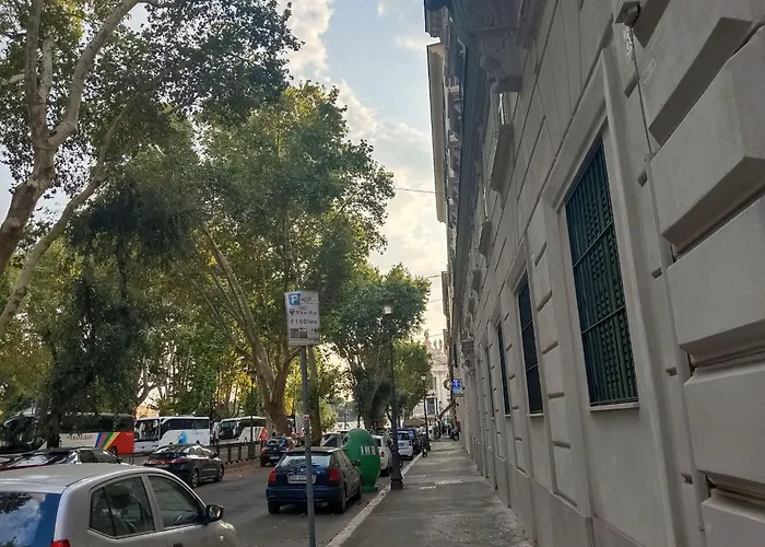 Carlo Felice Apartment Rom